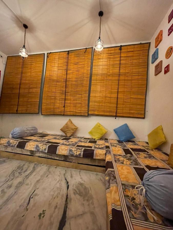 Travel Monkey Hostel Agra  Exterior photo